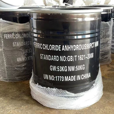 98% reine schwarze Krone kristallisiertes Eisenchlorid 50kg pro Trommeln für Wasserbehandlung